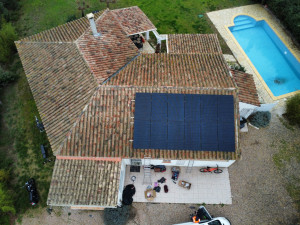 Photo de galerie - Pose de panneaux photovoltaïques 