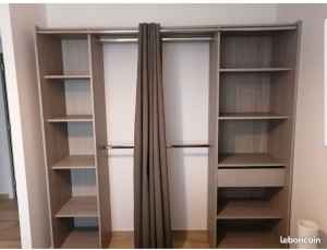 Photo de galerie - Meuble en kit monté en provenance de Ikea. 