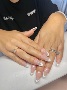 Photo de galerie - French nails
