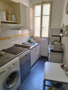 Photo de galerie - Exécution des travaux intérieurs, ainsi que la restauration des volets, des portes et des escaliers. Pose de parquet, démontage et installation de cuisines et de meubles.