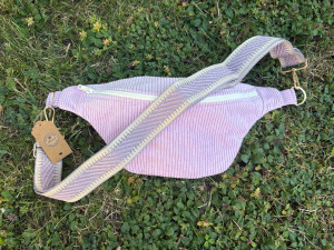 Photo de galerie - Banane en bandoulière 