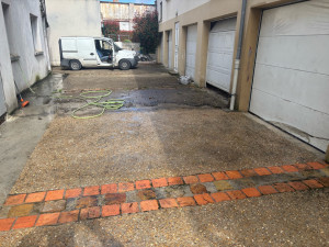 Photo de galerie - Nettoyage cours au Karcher 