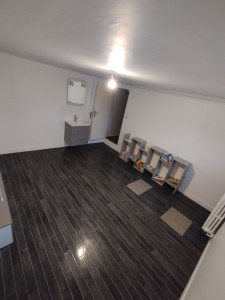 Photo de galerie - Enduit et peinture pistolet satiné blanc 