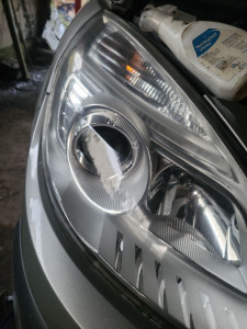 Photo de galerie - Rénovation des optiques avant