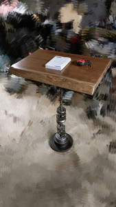 Photo de galerie - Fabrication d'une table haute style mécanique 