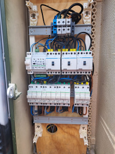 Photo de galerie - Armoire électrique pour la éclairage public 
