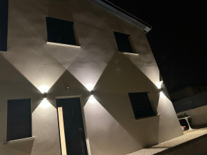 Photo de galerie - Éclairage sur façade