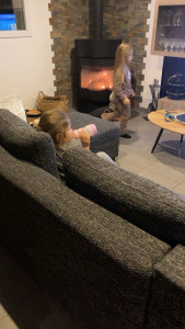 Photo de galerie - Baby sitting les matins et soirs après l’école et le mercredi après-midi. Fille de 5 ans, 7 ans et 9 ans. 