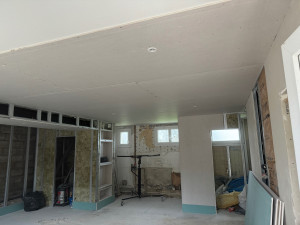 Photo de galerie - Pose rails, placo et isolation 