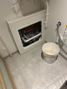 Photo de galerie - Coffrage+trappe pour nourice