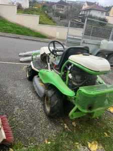 Photo de galerie - Tracteur débroussailleur 