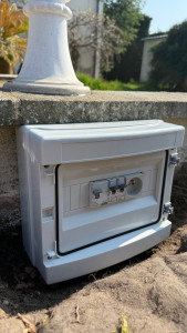 Photo de galerie - Remplacement de tableau divisionnaire de jardin avec différentiel et protection conformes et test d'étanchéité 