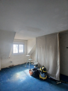 Photo de galerie - Après 3 passe d'enduit sur les murs 