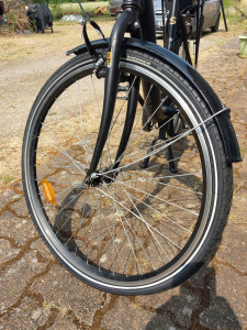 Photo de galerie - Changement de pneus (randonneur 40-559) suite à une hernie