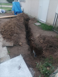 Photo de galerie - Tranchée pour alimentation d'eau 
