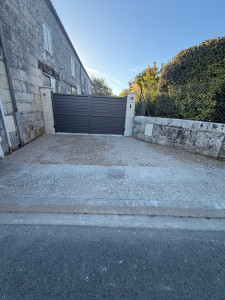 Photo de galerie - Réalisation d’une entrée portail 