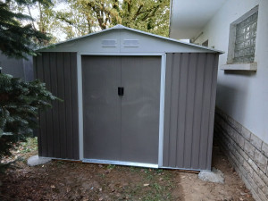 Photo de galerie - Montage abri de jardin sur plots béton 