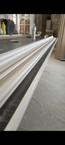 Photo de galerie - Réalisation et pose de moulure en plâtre. 