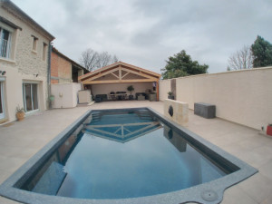 Photo de galerie - Cuisine d été et terrasse