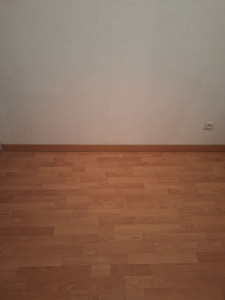 Photo de galerie - Pose de parquet  et plinthes 