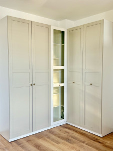 Photo de galerie - Pose meuble dressing de chez IKEA