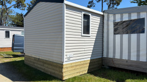 Photo de galerie - Fabrication sous bassement bois mobil home 