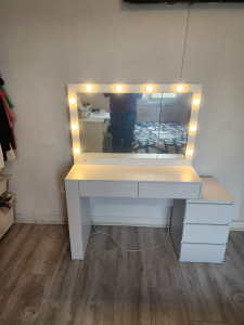 Photo de galerie -  coiffeuse 