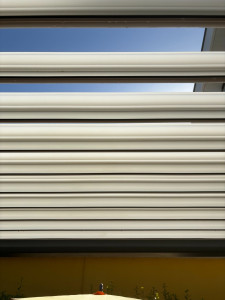 Photo de galerie - Nettoyage pergola APRES