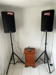 Photo de galerie - Sono 2000W RMS, idéal pour soirées entre amis, famille, soirée karaoké, mariage..