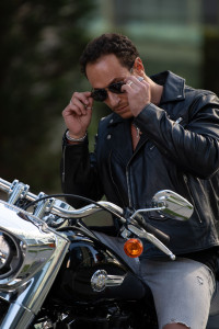 Photo de galerie - Réalisation d'un shooting sur un thème rock moto