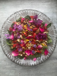 Photo de galerie - Salade de fruits .. et de fleurs !