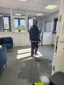 Photo de galerie - Entretien des bureaux 