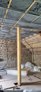 Photo de galerie - Pose solivage isolation placo electricité