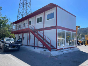 Photo de galerie - Installation de 12 modulaire + installation escalier et passerelle + installation de haut vent 