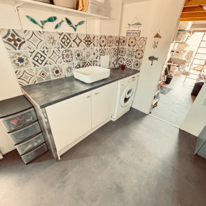Photo de galerie - Création de ce petit espace pratique pour cette buanderie 