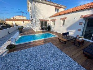 Photo de galerie - Terrasse sur plots en cumaru