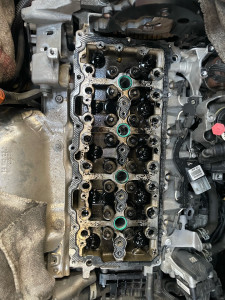 Photo de galerie - Modification de la chaîne d’arbre a cames qui a étais décalé sur un moteur 1,5l hdi  ( panne constaté : claquement moteur au ralentit 
