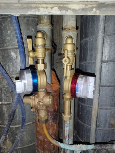 Photo de galerie - Remplacement vannes d'arrêt eau chaude et eau froide + réducteur de pression 