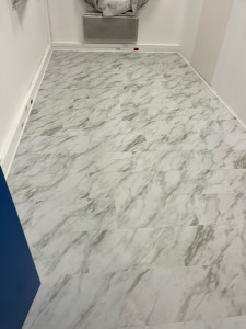 Photo de galerie - Pose de dalle en plastique PVC