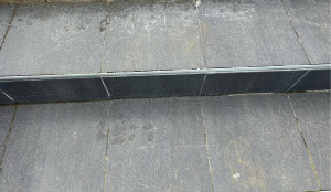 Photo de galerie - Re collage de carreaux de carrelage extérieur 