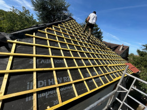 Photo de galerie - Pose d’écran sous toiture contre lattes plus liteaux 
