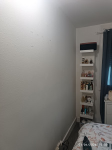 Photo de galerie - Montage télévision sur le mur en béton 