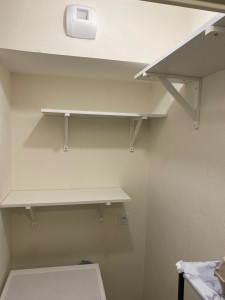 Photo de galerie - Pose d’étagères 