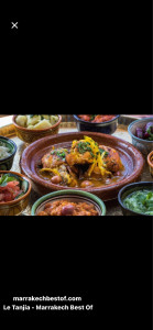 Photo de galerie - Tajines aux saveurs variées ?? Poulet citron-olives, agneau aux pruneaux, kefta… des plats mijotés lentement, riches en goût et en épices ?  