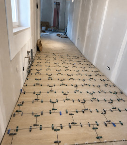 Photo de galerie - Pose carrelage 30x60 joints croisé sur ancien carrelage 