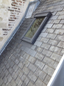 Photo de galerie - Velux sur ardoise 