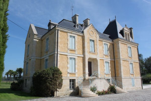 Photo de galerie - Entretien et nettoyage de ce magnifique domaine viticole niché dans la compagne Bordelaise qui allie charme, authenticité et propreté.