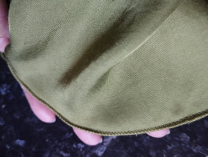 Photo de galerie - Jupes et Robes 
Quand on me demande de raccourcir et reproduire à l'identique de l'ourlet d'origine.
Mission réussie ?