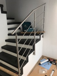 Photo de galerie - Mise en place Rambarde et habillage escalier