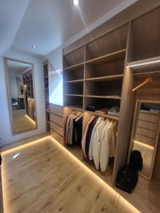 Photo de galerie - Dressing sous pente